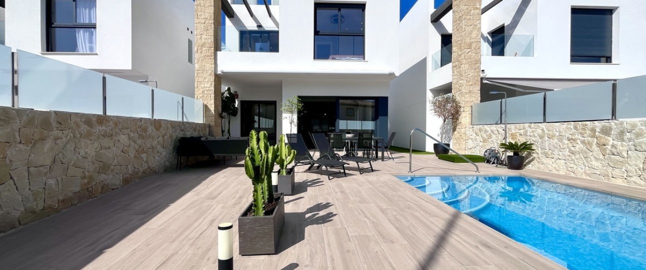 Resale - Villa - Orihuela - Punta Prima
