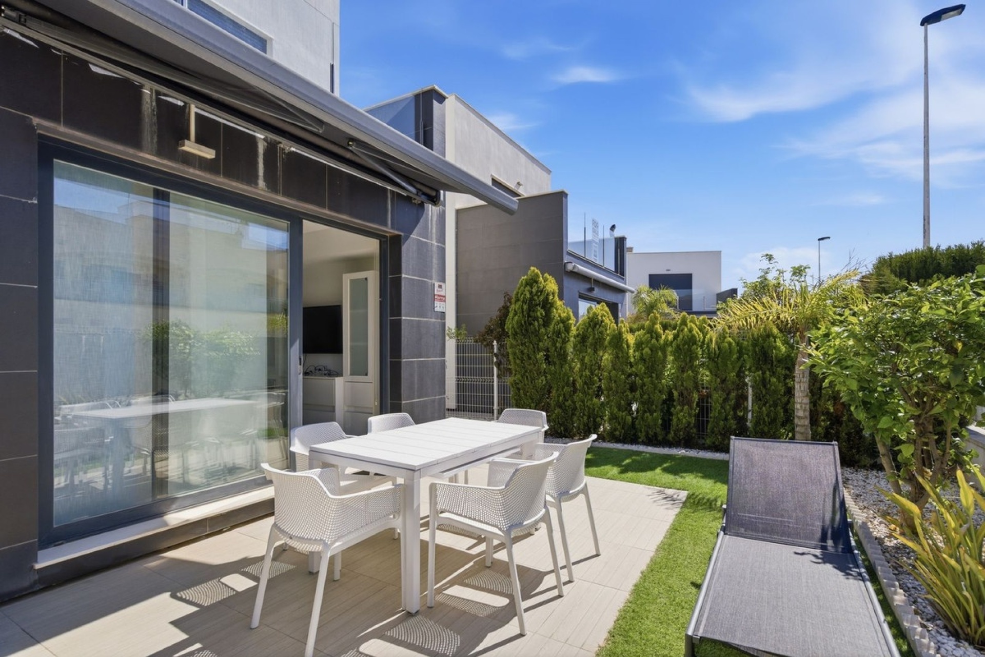 Resale - Villa - Orihuela - Punta Prima