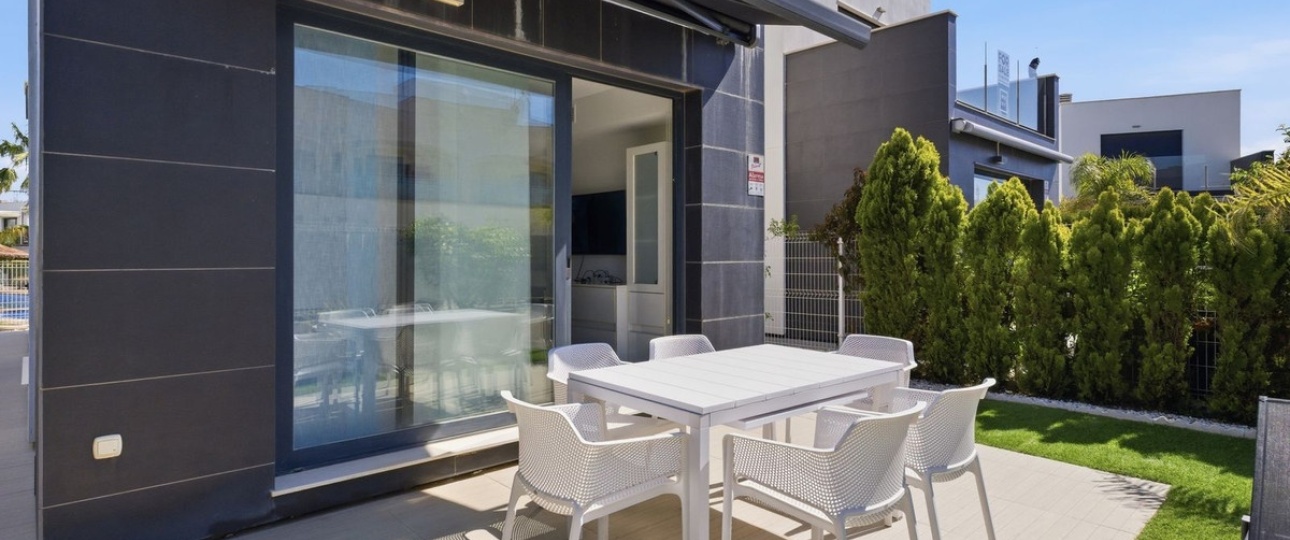Resale - Villa - Orihuela - Punta Prima