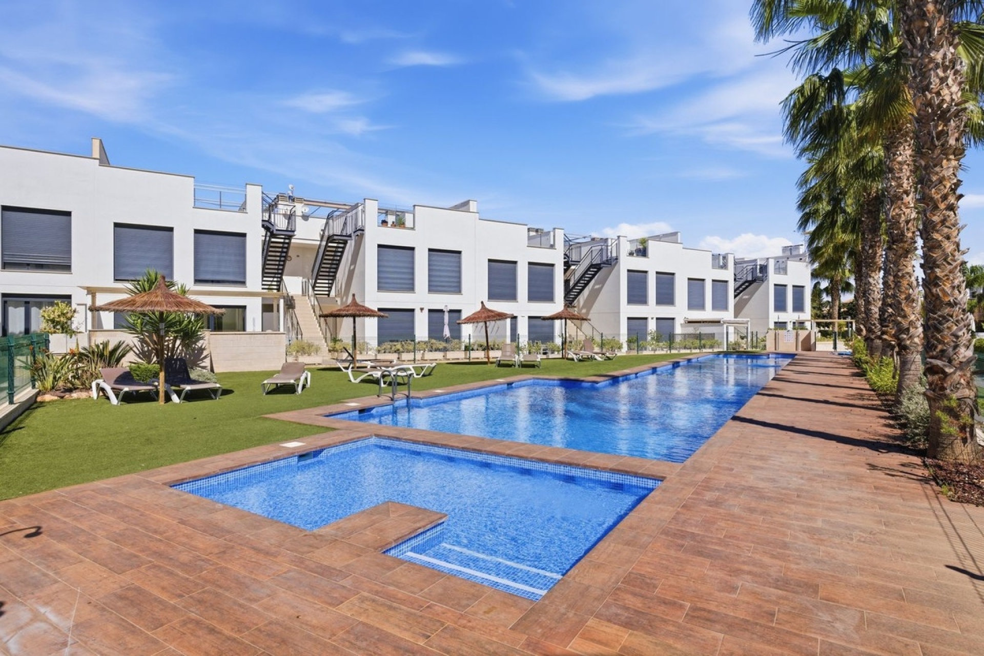 Resale - Villa - Orihuela - Punta Prima