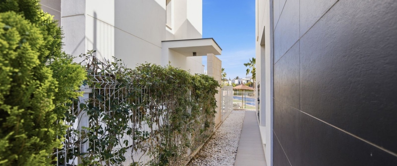 Resale - Villa - Orihuela - Punta Prima