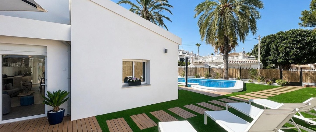 Resale - Villa - Orihuela - Punta Prima
