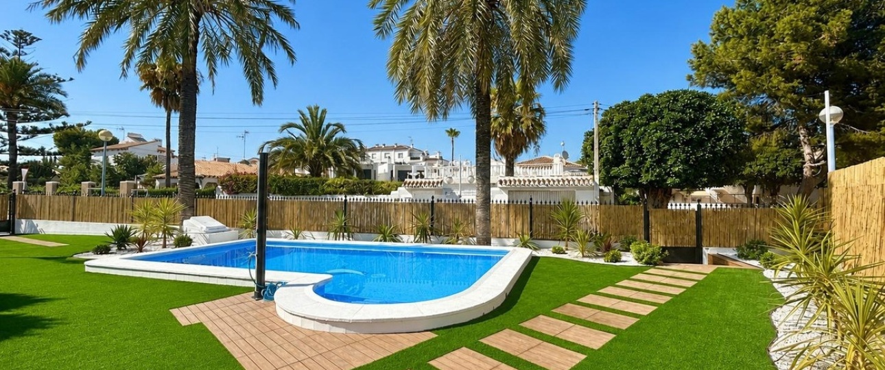 Resale - Villa - Orihuela - Punta Prima
