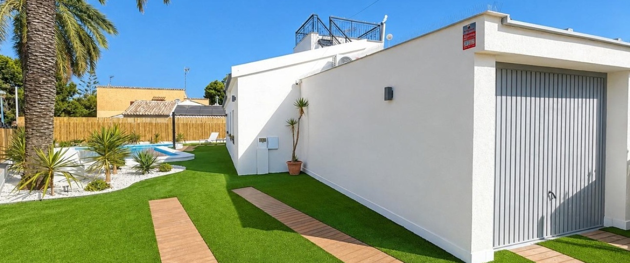 Resale - Villa - Orihuela - Punta Prima