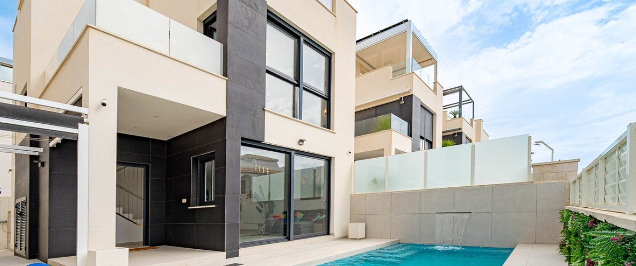 Resale - Villa - Orihuela - Punta Prima