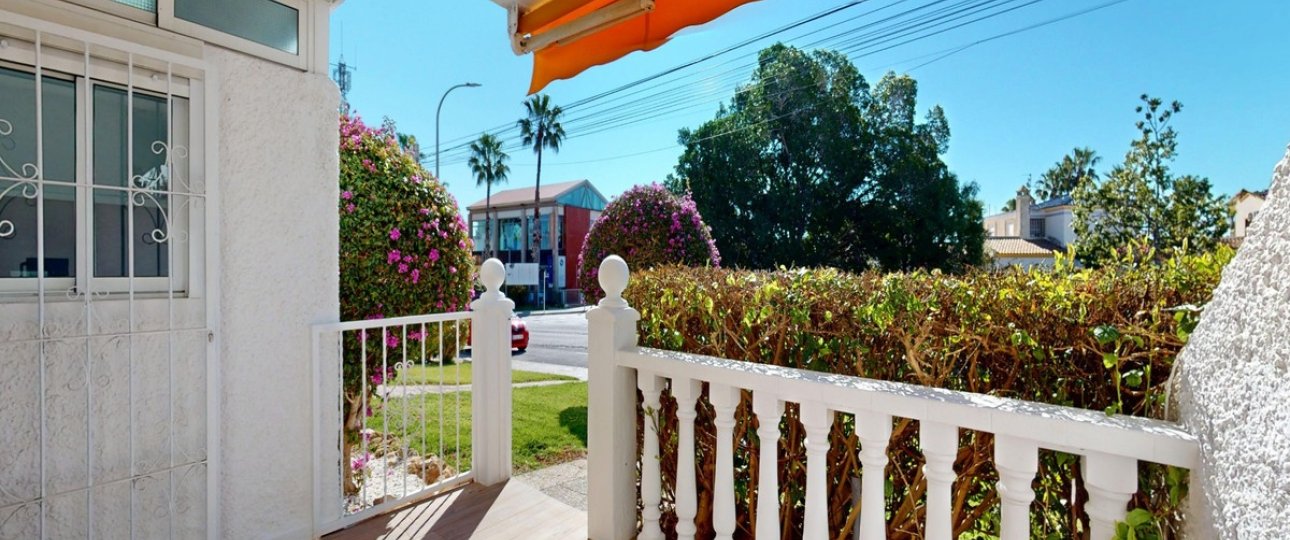 Resale - Villa - Orihuela - Villamartin