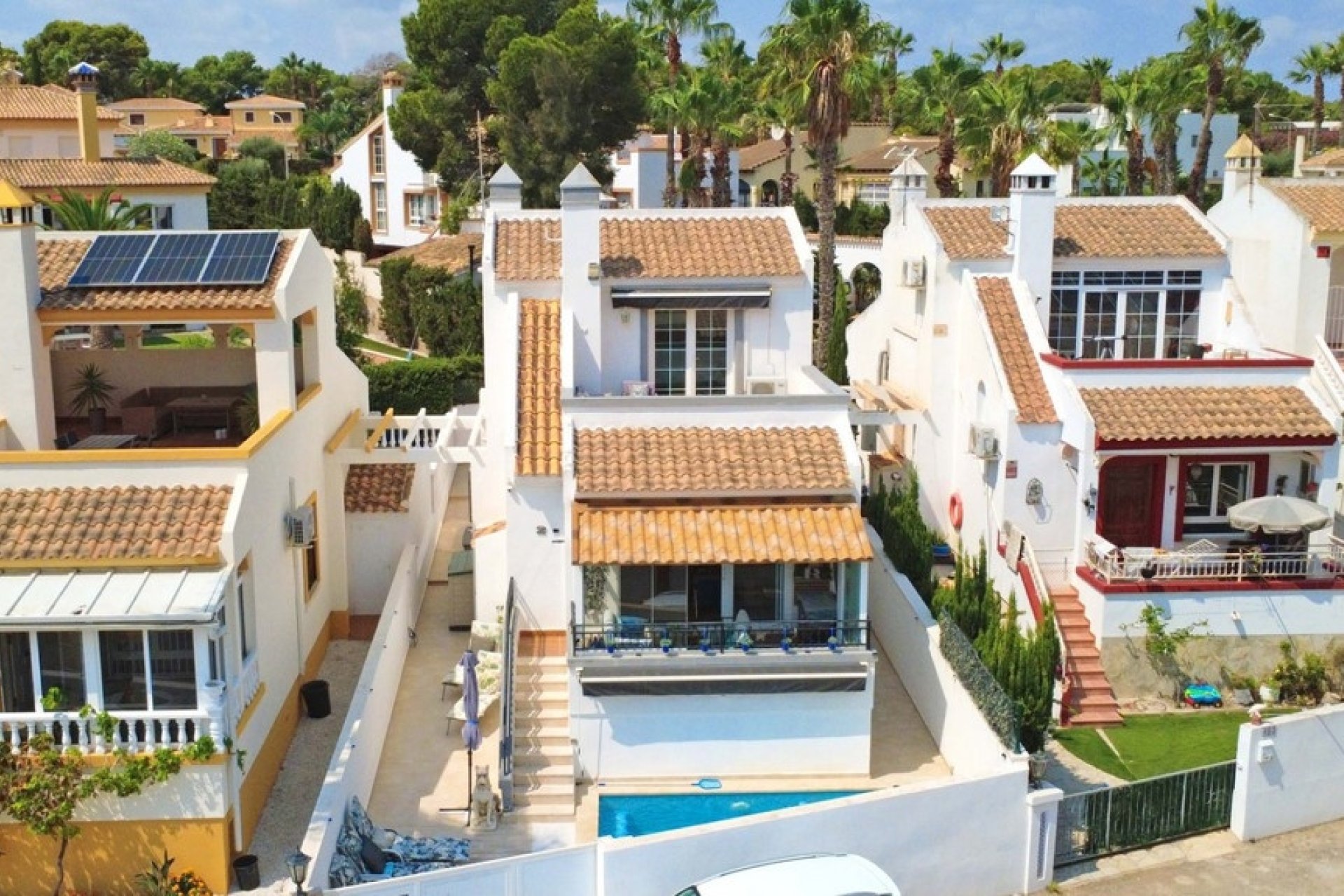 Resale - Villa - Orihuela - Villamartin
