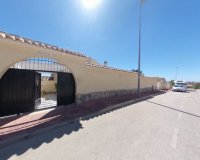 Resale - Villa - Orihuela - Villamartin