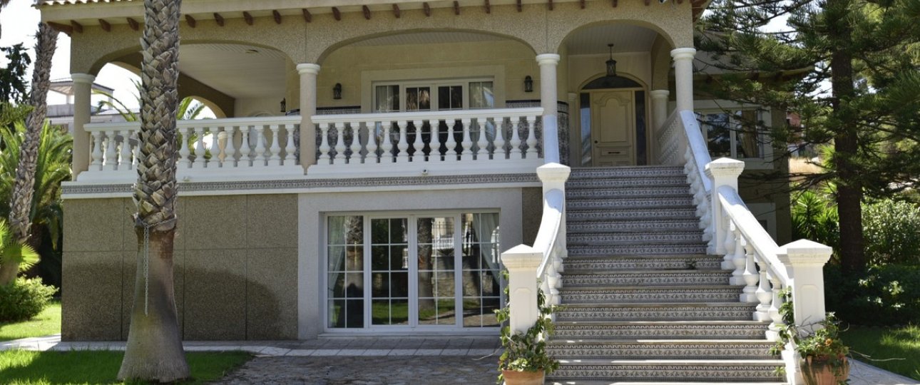 Resale - Villa - Orihuela - Villamartin