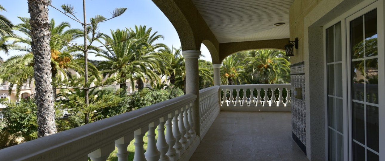 Resale - Villa - Orihuela - Villamartin