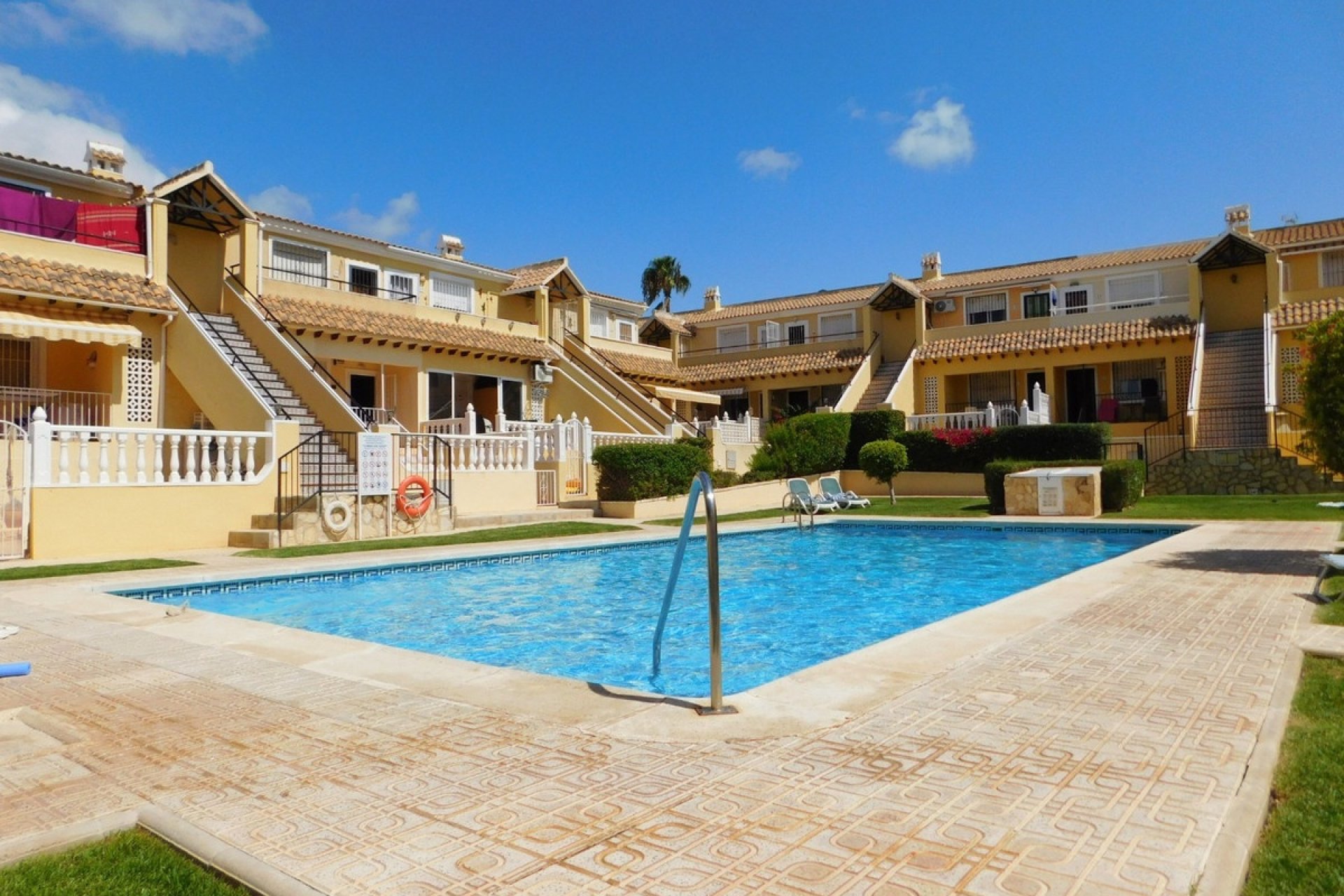 Resale - Villa - Orihuela - Villamartin