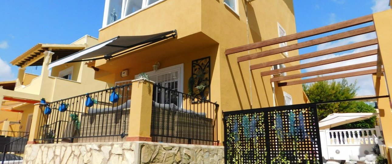 Resale - Villa - Orihuela - Villamartin