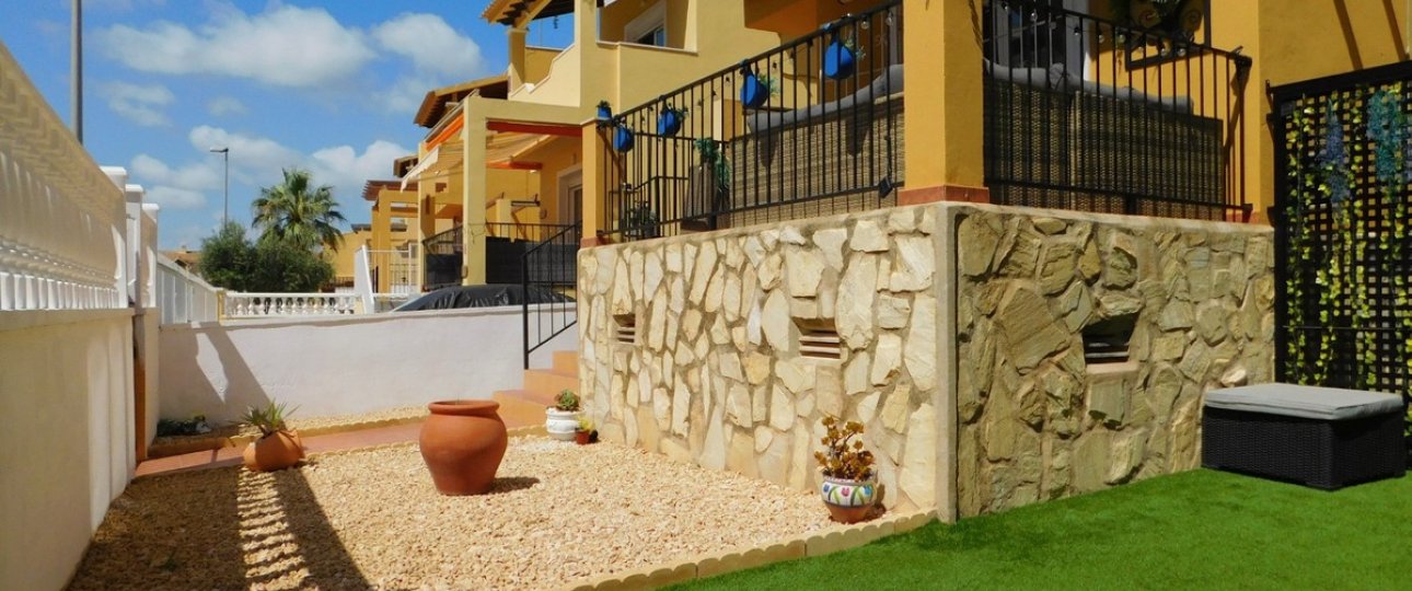 Resale - Villa - Orihuela - Villamartin