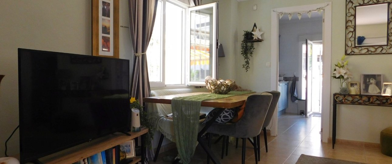 Resale - Villa - Orihuela - Villamartin