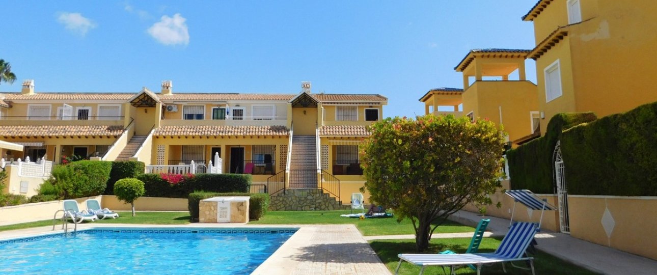Resale - Villa - Orihuela - Villamartin