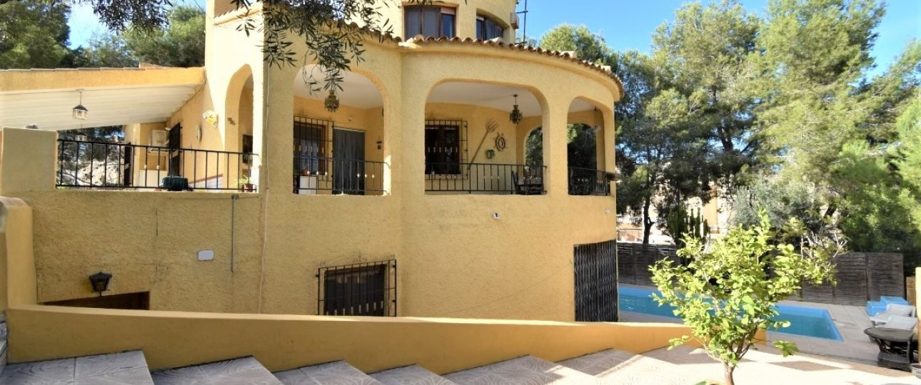 Resale - Villa - Orihuela - Villamartin