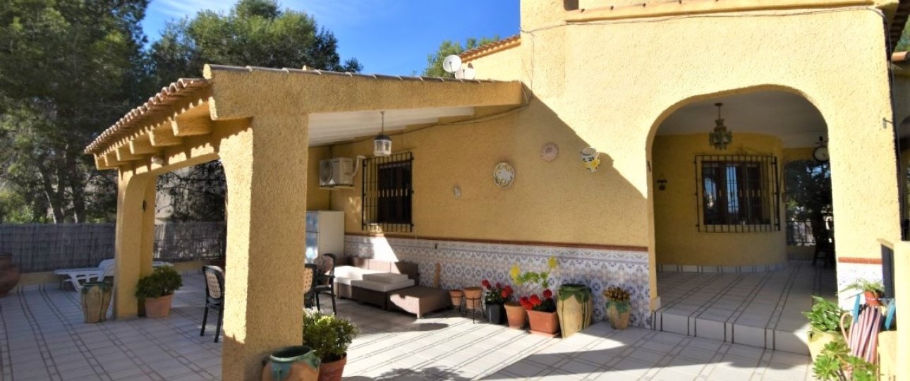 Resale - Villa - Orihuela - Villamartin