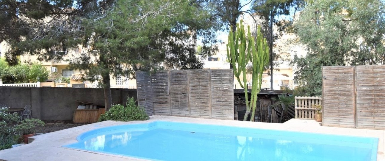 Resale - Villa - Orihuela - Villamartin