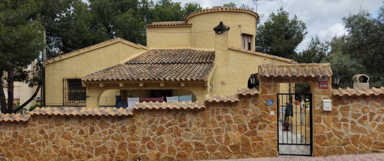 Resale - Villa - Orihuela - Villamartin