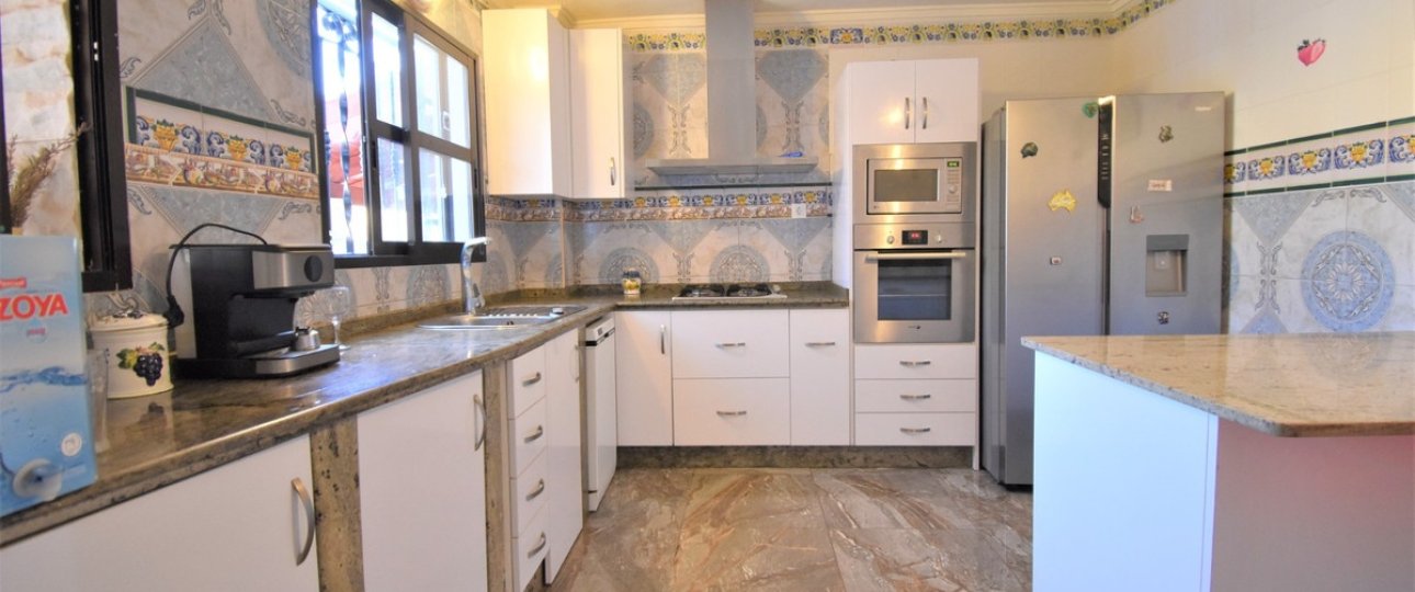 Resale - Villa - Orihuela - Villamartin