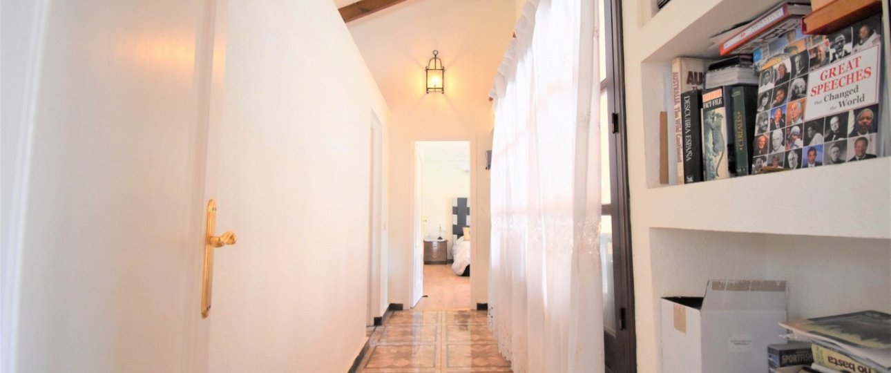 Resale - Villa - Orihuela - Villamartin