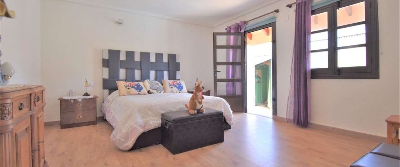 Resale - Villa - Orihuela - Villamartin