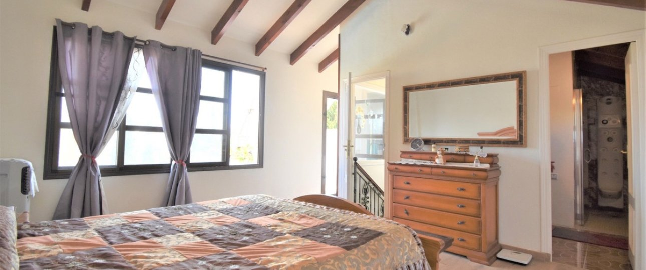 Resale - Villa - Orihuela - Villamartin