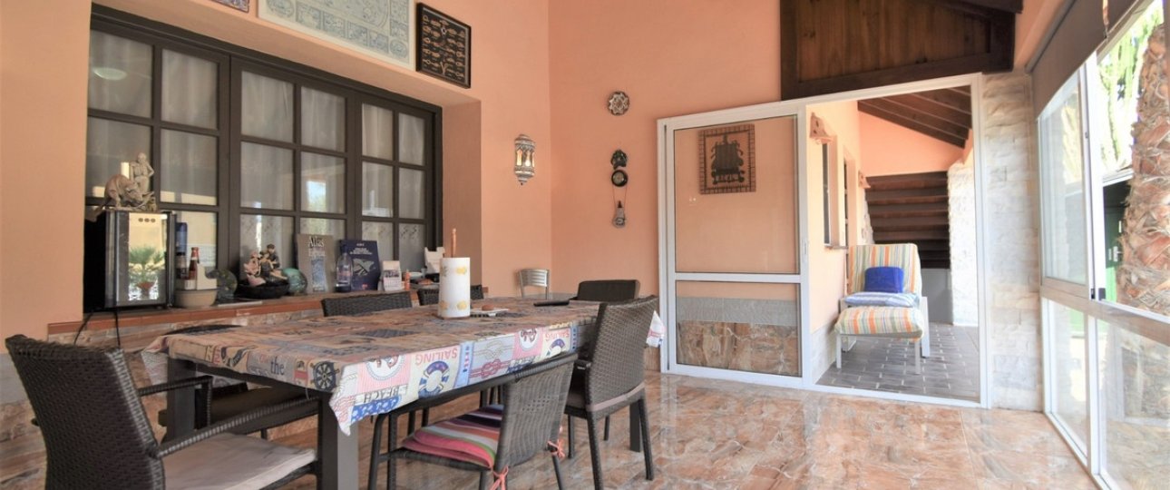 Resale - Villa - Orihuela - Villamartin
