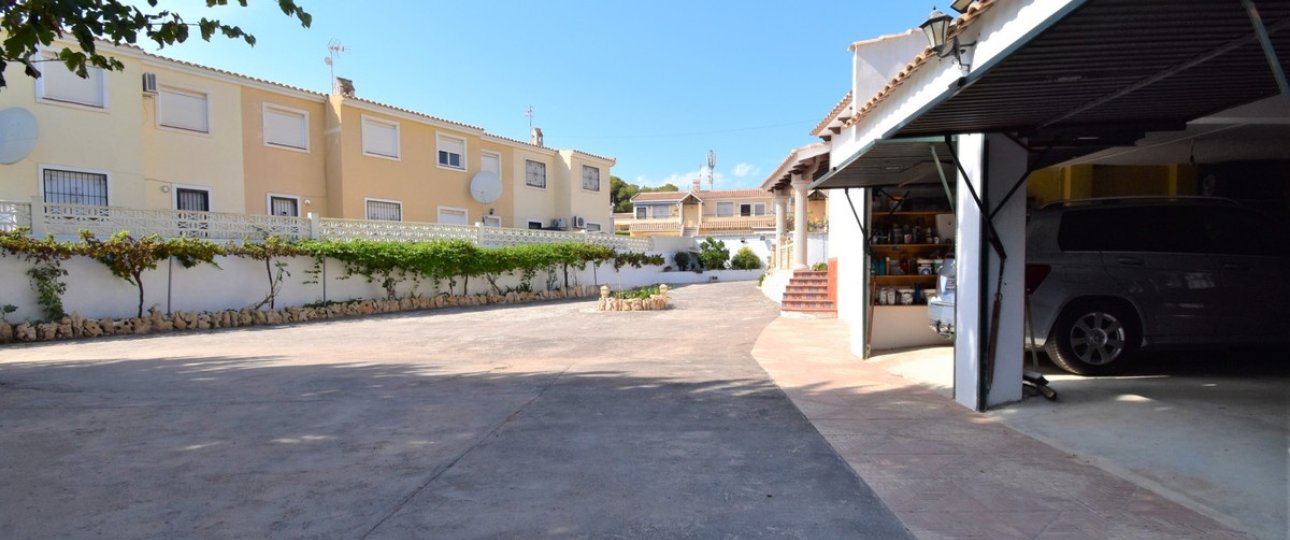 Resale - Villa - Orihuela - Villamartin