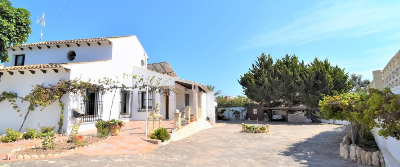 Resale - Villa - Orihuela - Villamartin