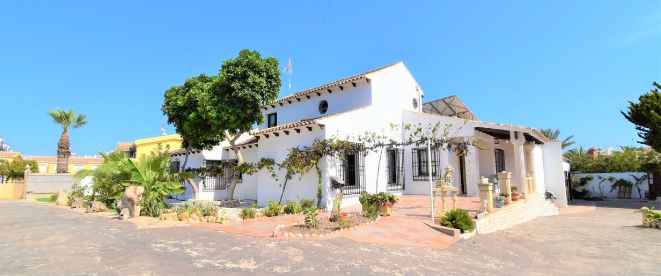Resale - Villa - Orihuela - Villamartin