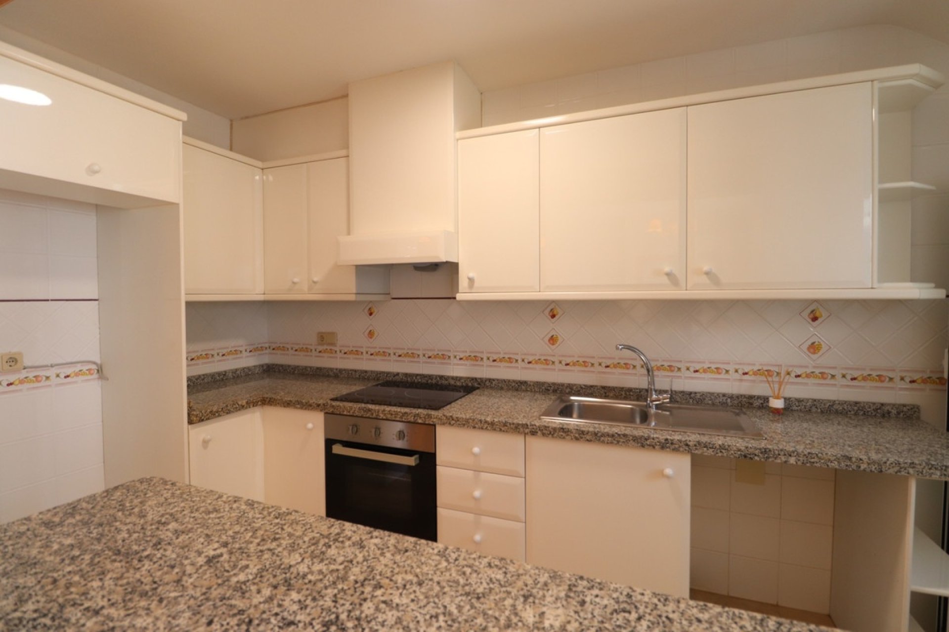 Resale - Villa - Orihuela - Villamartin