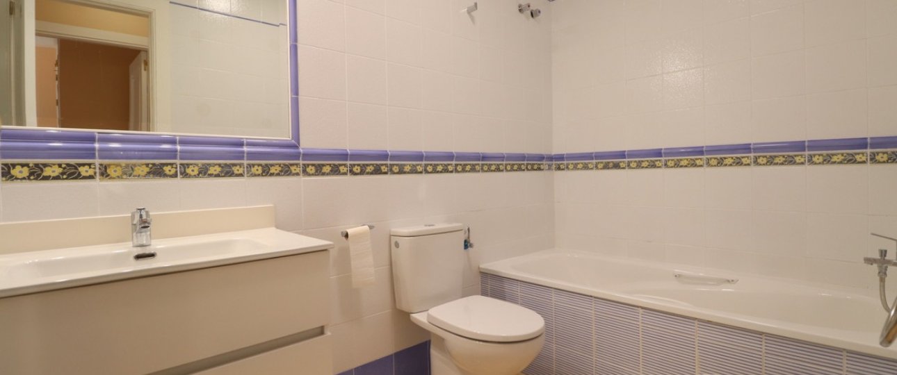 Resale - Villa - Orihuela - Villamartin