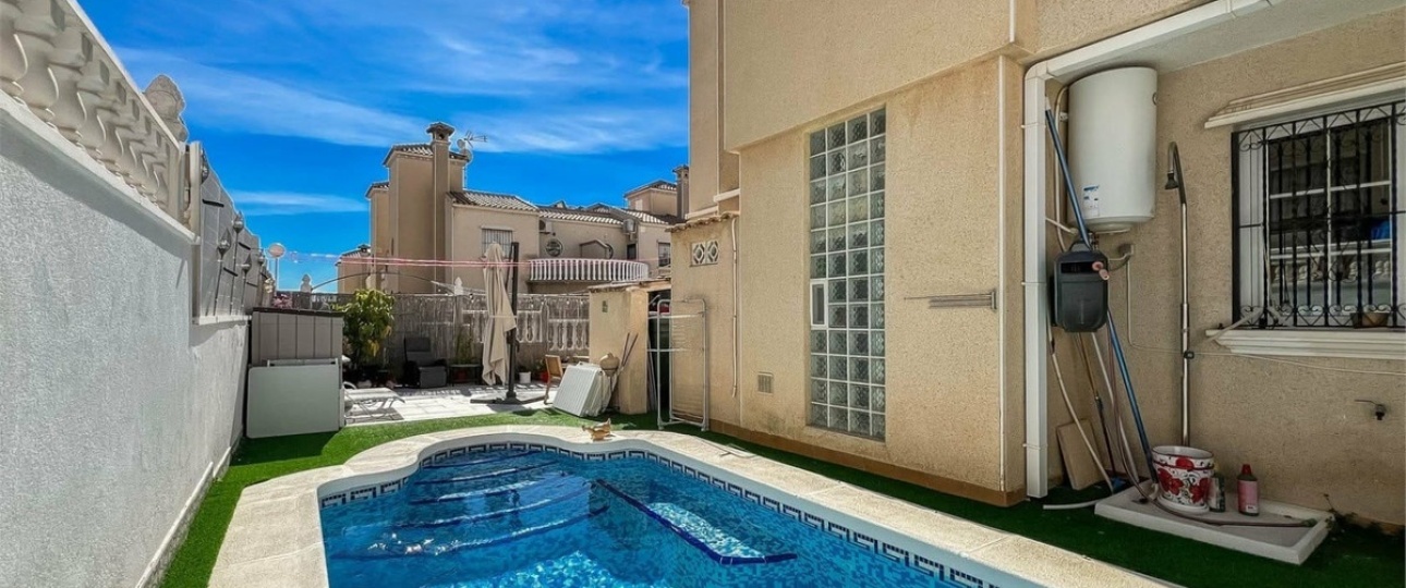 Resale - Villa - Orihuela - Villamartin