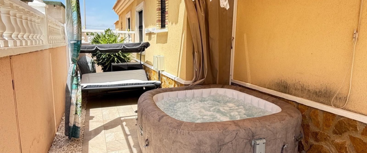 Resale - Villa - Orihuela - Villamartin