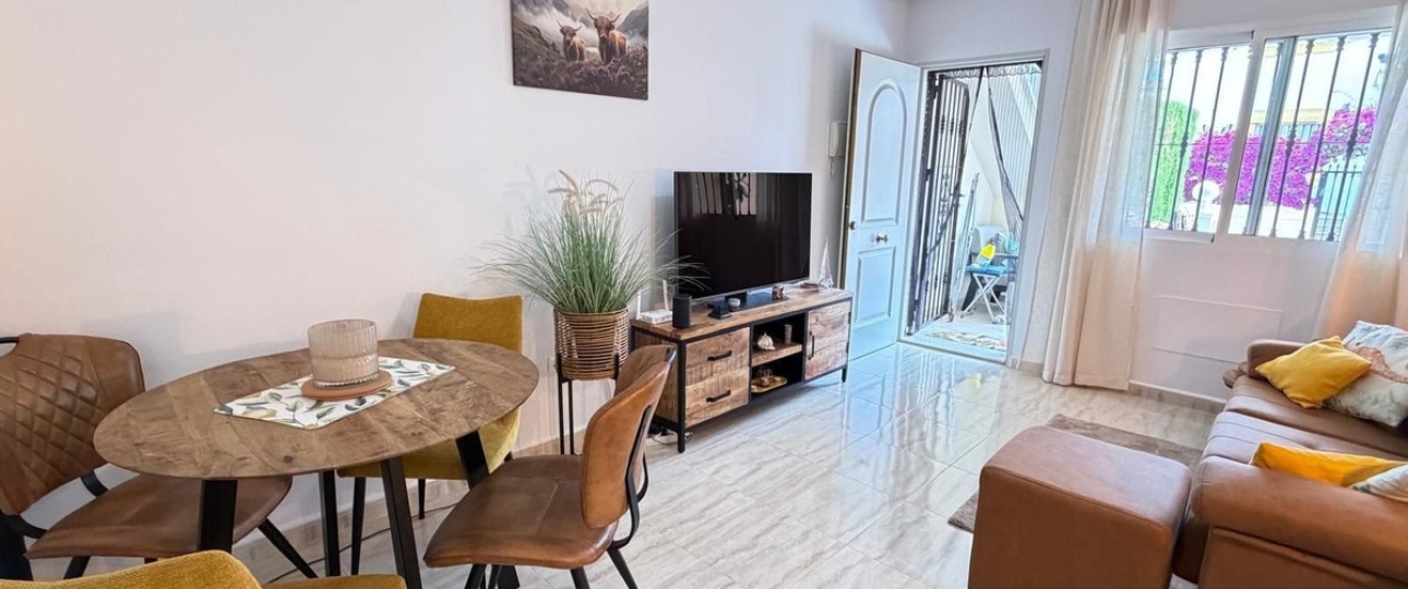 Resale - Villa - Orihuela - Villamartin