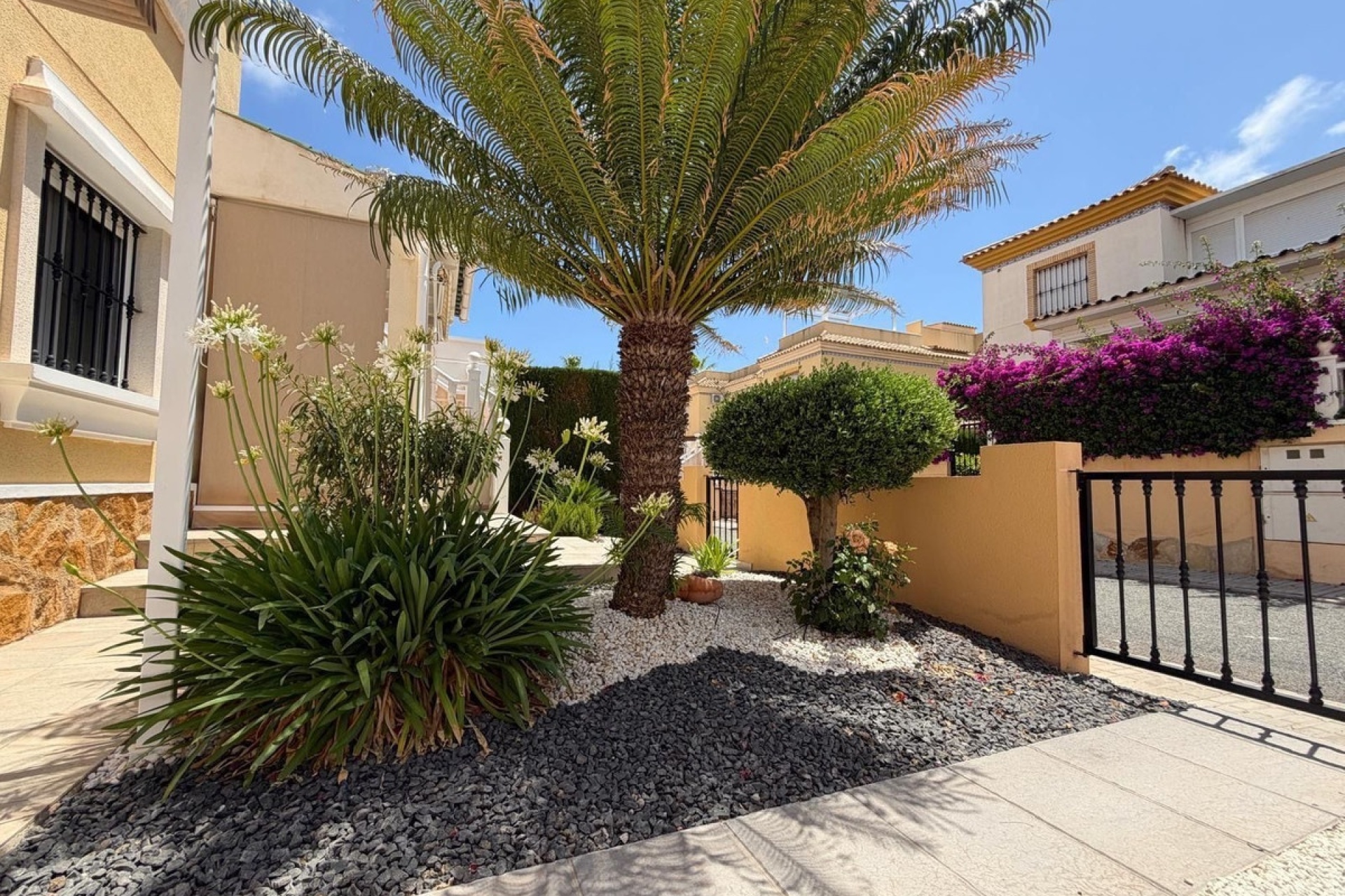 Resale - Villa - Orihuela - Villamartin