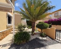 Resale - Villa - Orihuela - Villamartin