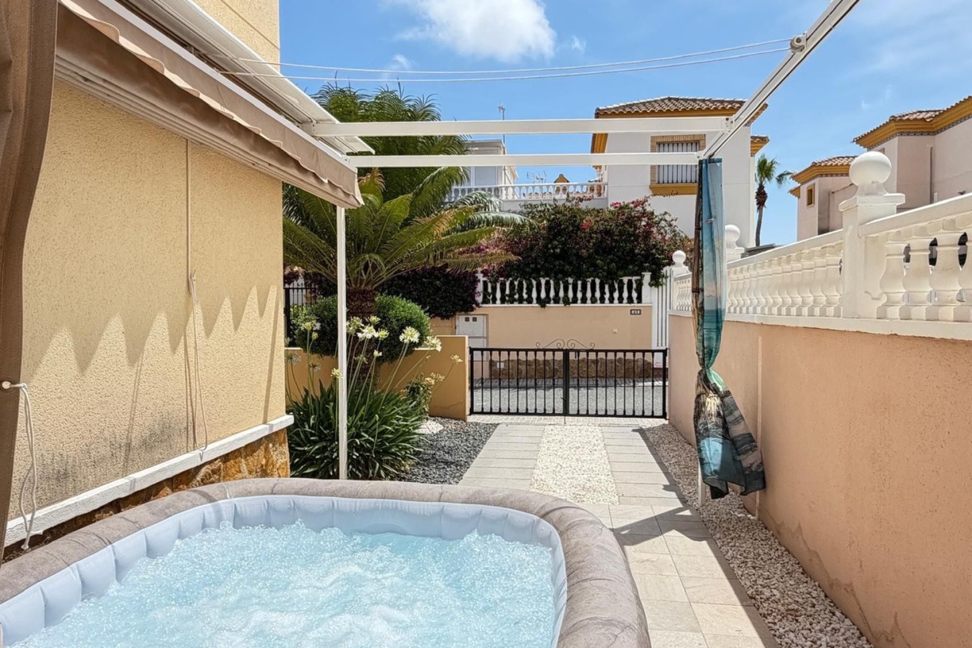 Resale - Villa - Orihuela - Villamartin