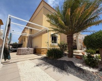Resale - Villa - Orihuela - Villamartin