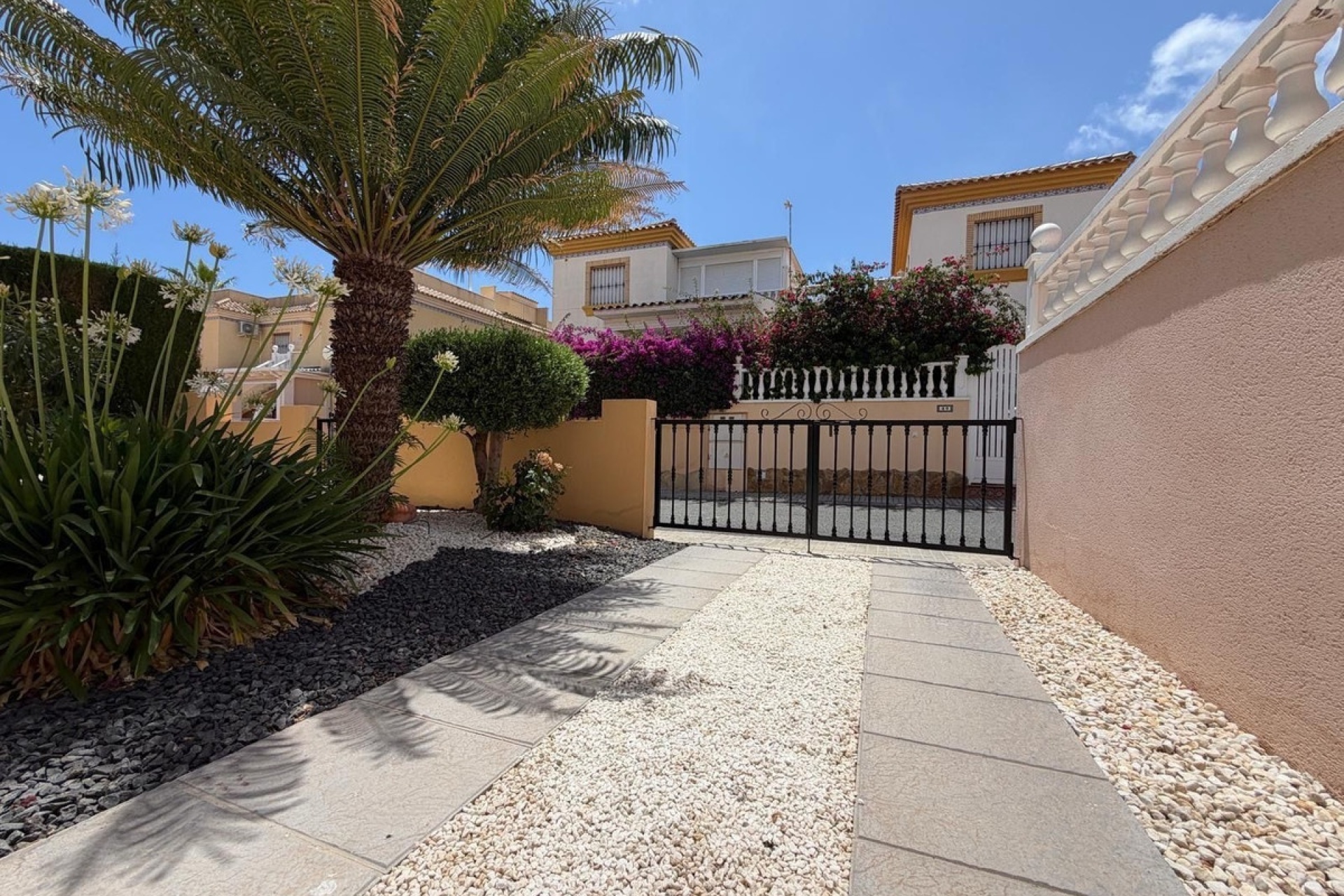 Resale - Villa - Orihuela - Villamartin