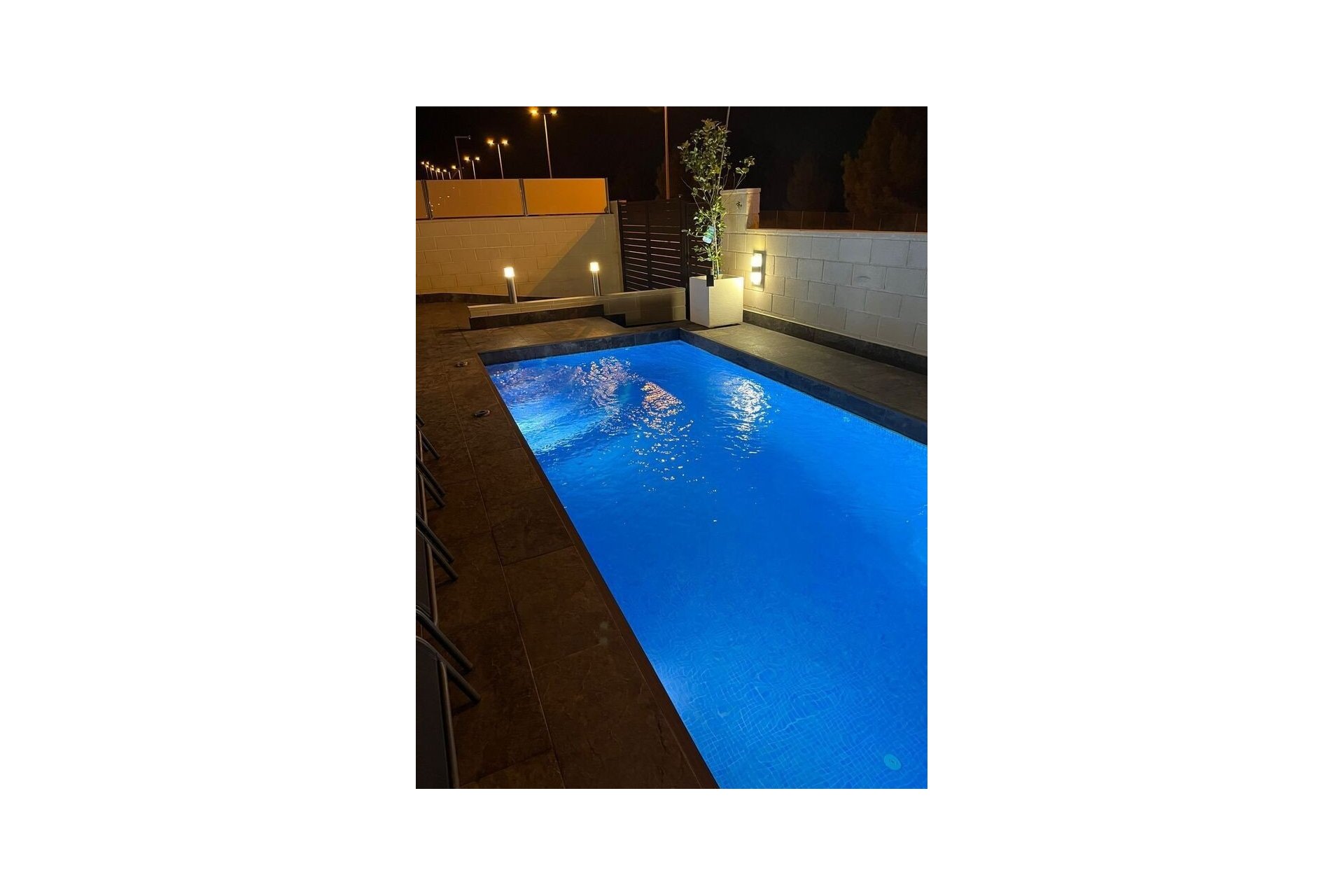 Resale - Villa - Orihuela - Villamartin