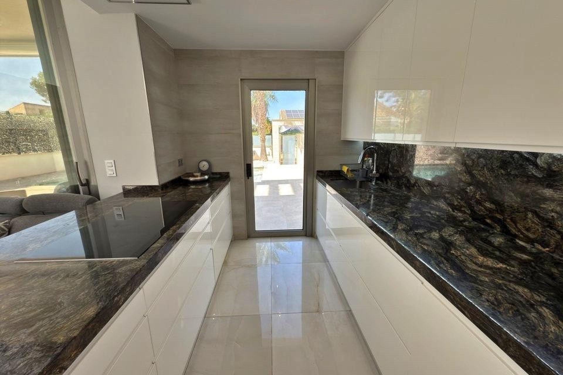 Resale - Villa - Orihuela - Villamartin