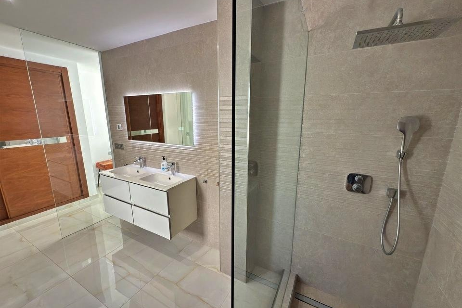 Resale - Villa - Orihuela - Villamartin