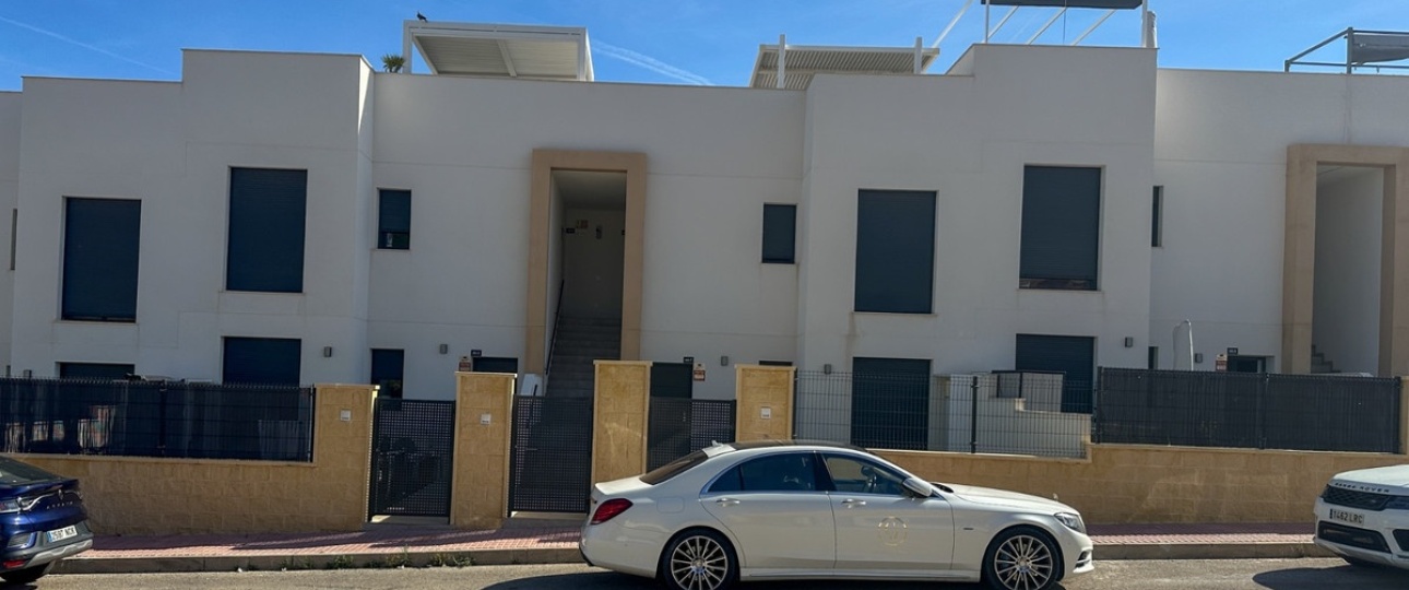 Resale - Villa - Orihuela - Villamartin