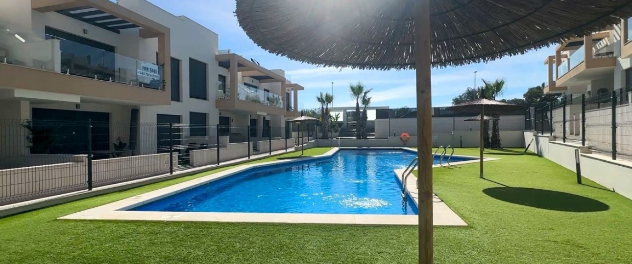 Resale - Villa - Orihuela - Villamartin