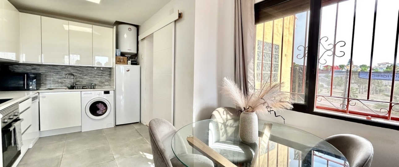 Resale - Villa - Orihuela - Villamartin