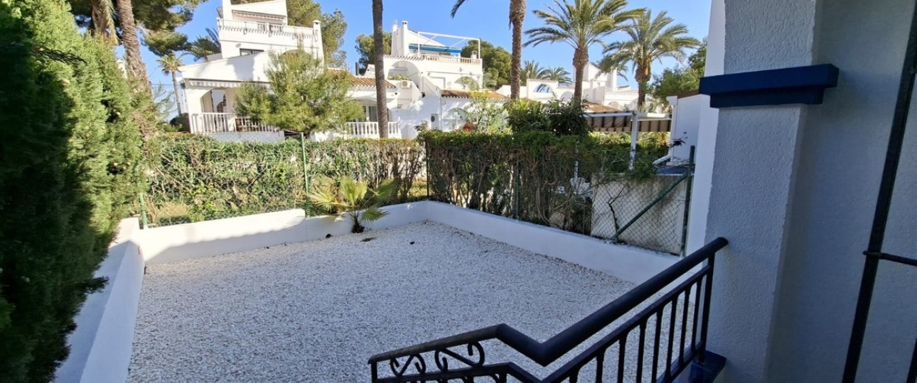 Resale - Villa - Orihuela - Villamartin