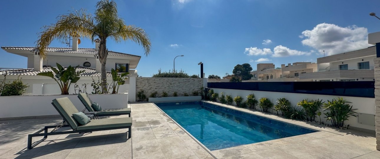 Resale - Villa - Orihuela - Villamartin