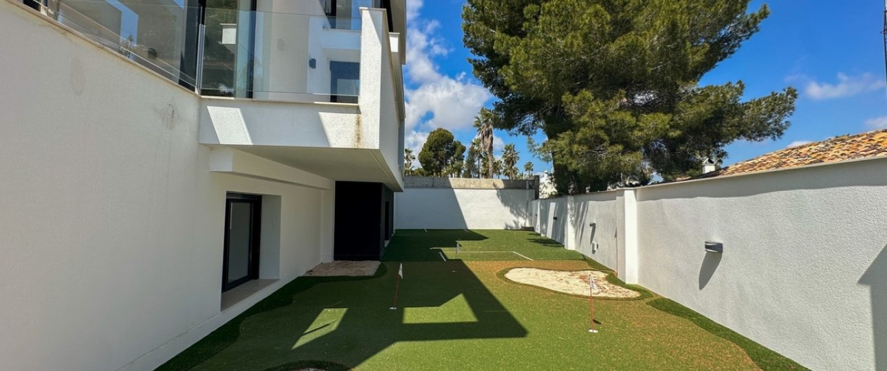 Resale - Villa - Orihuela - Villamartin
